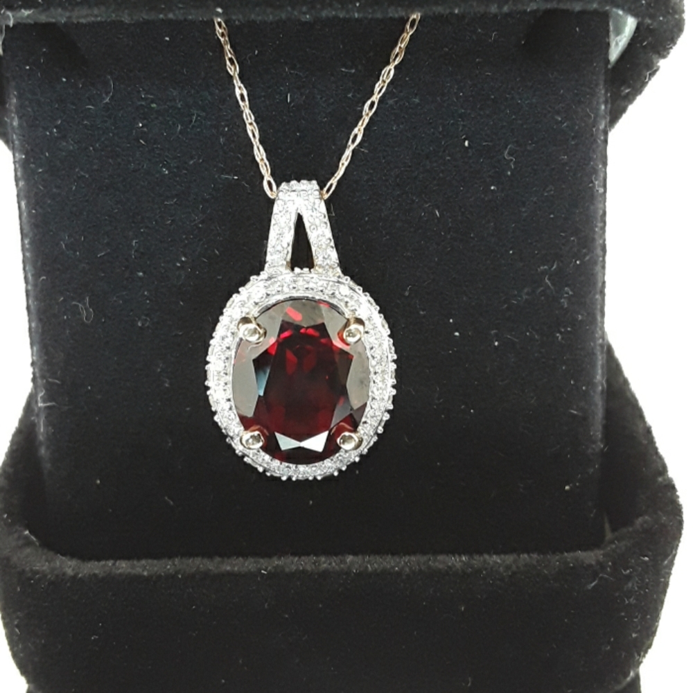 3.5 Ct Oval Garnet Rose Gold Diamond Halo Pendant